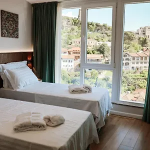 Townscape Hotel Krujë